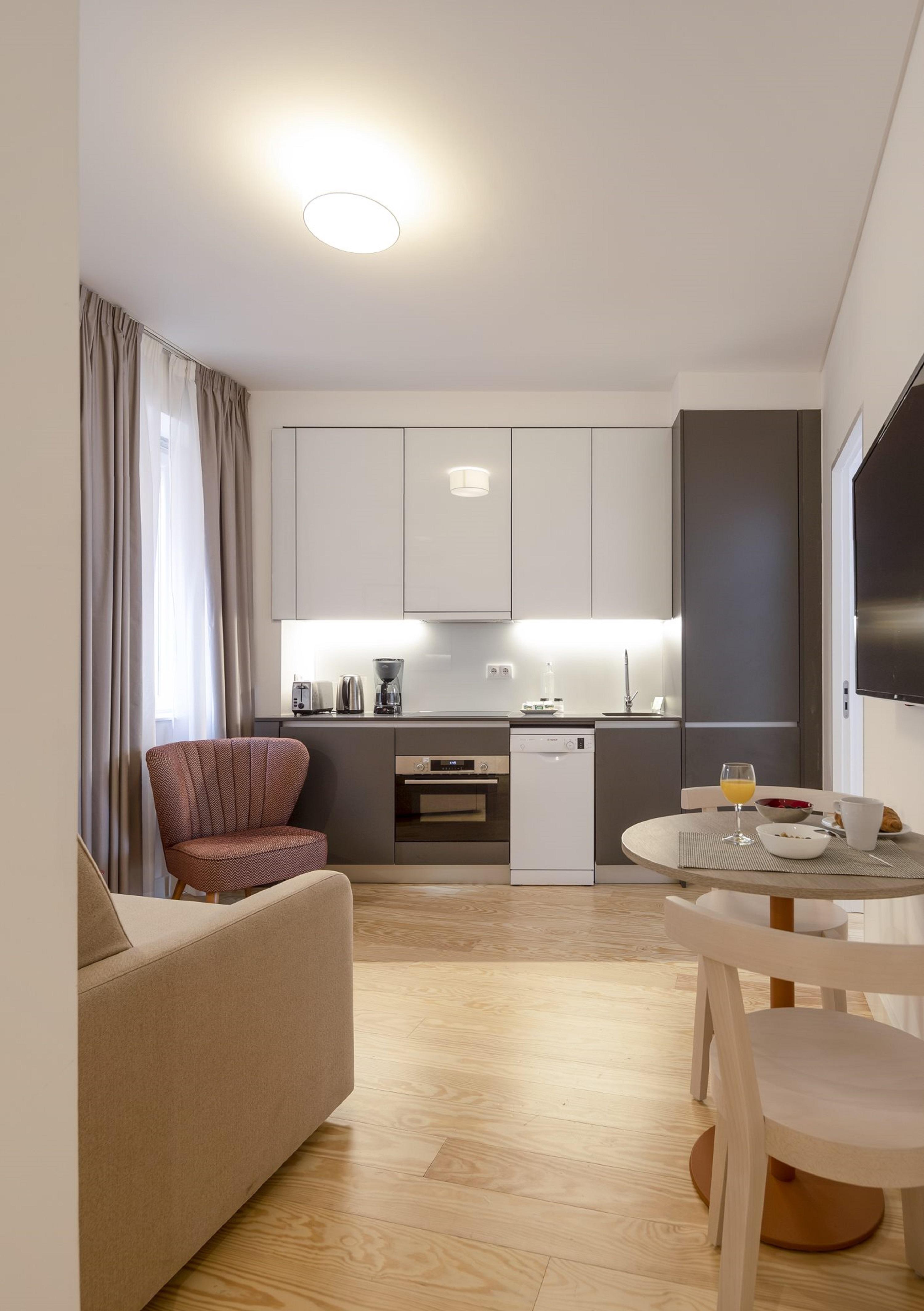 Serviced - Santos Apartment *